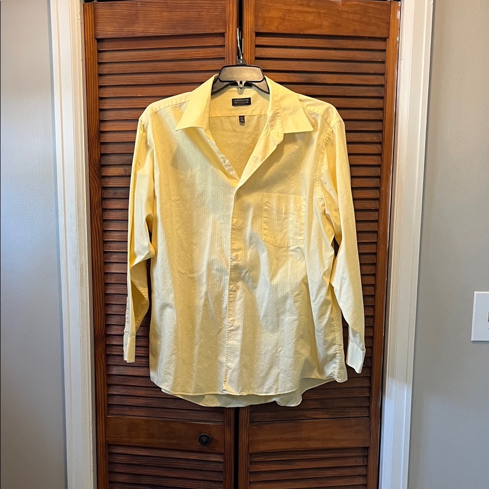 Men’s Arrow Yellow Button-Up Shirt